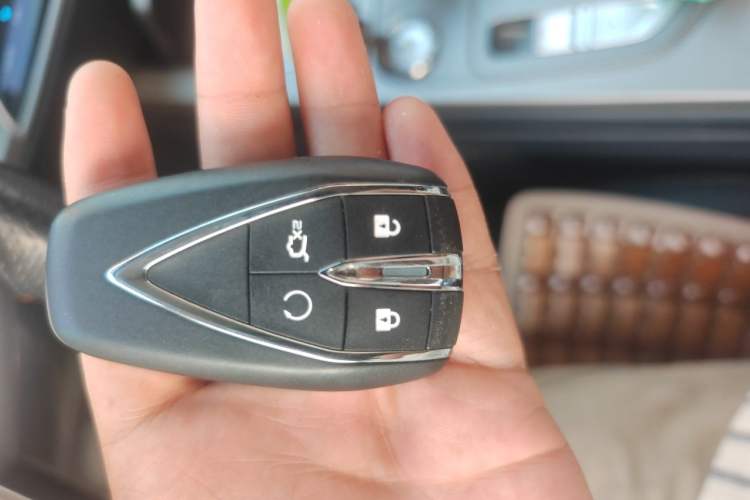 Used CHANGAN OSHAN X7 2021 1.5T Automatic Luxury Model Vehicle Key