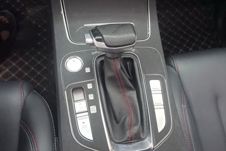 Used CHANGAN OSHAN X7 2021 1.5T Automatic Luxury Version Gear Lever