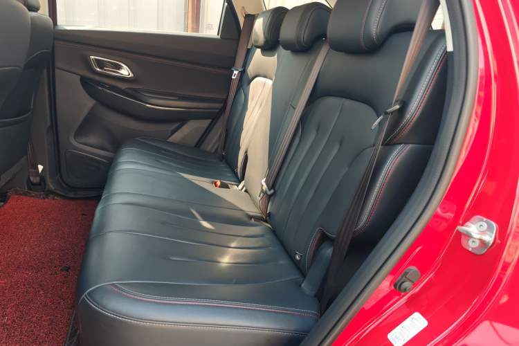 Used CHANGAN OSHAN X7 2021 1.5T Automatic Luxury Model Left Rear Seat