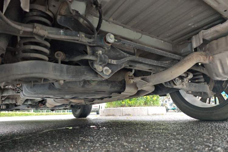 Used CHANGAN OSHAN X7 2021 1.5T Automatic Luxury Model Chassis Rear Left