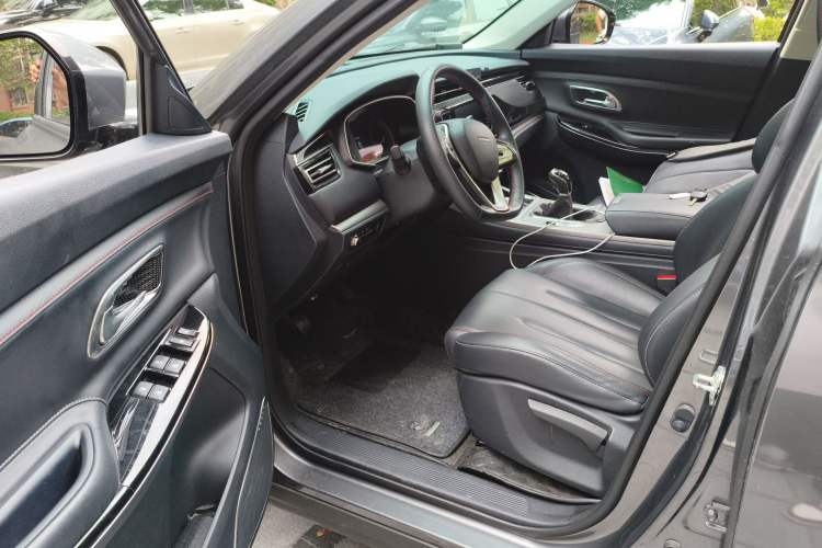 Used CHANGAN OSHAN X7 2021 1.5T Manual Luxury Version Driver Seat
