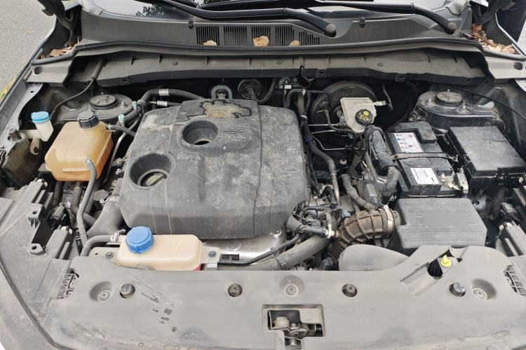 Used CHANGAN OSHAN X7 2021 1.5T Automatic Luxury Model Engine Bay