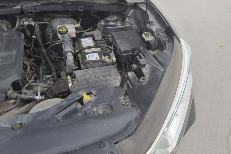Used CHANGAN OSHAN X7 2021 1.5T Manual Luxury Version Engine Bay Left