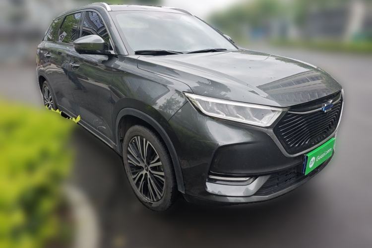 Used CHANGAN OSHAN X7 2021 1.5T Automatic Luxury Model Front Right 45 Deg