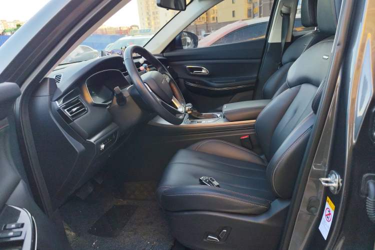 Used CHANGAN OSHAN X7 2021 1.5T Automatic Luxury Model Left Front Seat