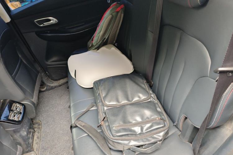 Used CHANGAN OSHAN X7 2021 1.5T Automatic Luxury Model Left Rear Seat