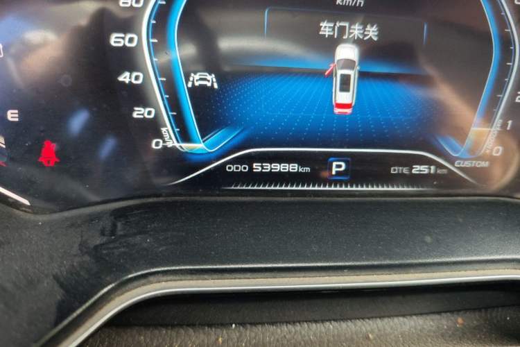 Used CHANGAN OSHAN X7 2021 1.5T Automatic Luxury Model Odometer Close Up