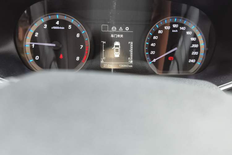 Used CHANGAN OSHAN X7 2021 1.5T Manual Luxury Version Odometer Close Up