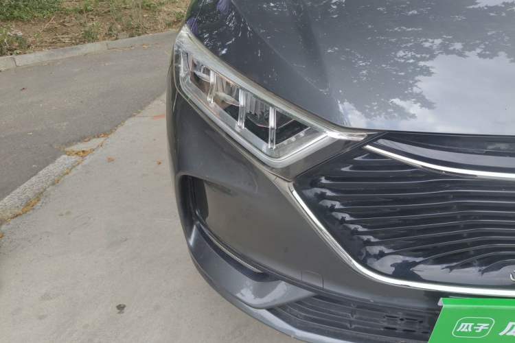 Used CHANGAN OSHAN X7 2021 1.5T Manual Luxury Version Right Front Headlight