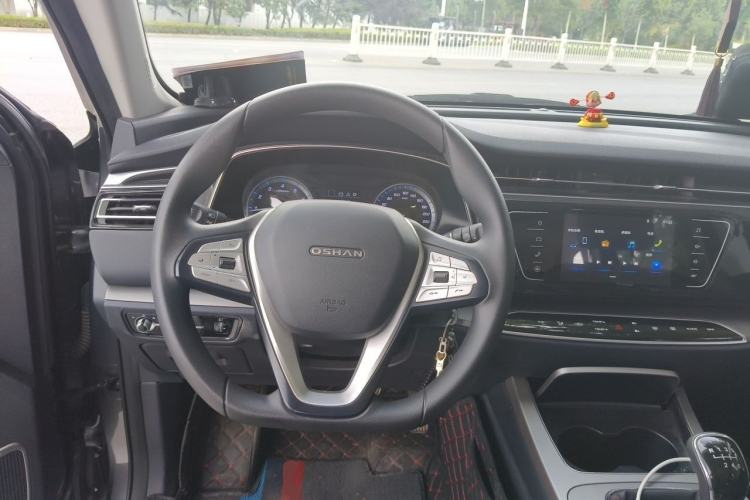 Used CHANGAN OSHAN X7 2021 1.5T Manual Luxury Version Steering Wheel