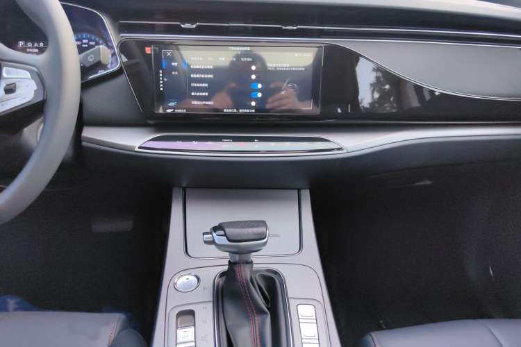 Used CHANGAN OSHAN X7 2021 1.5T Automatic Luxury Version Audio And AC Panel