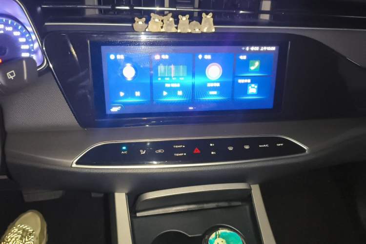 Used CHANGAN OSHAN X7 2021 1.5T Automatic Luxury Version Audio And AC Panel