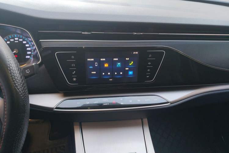 Used CHANGAN OSHAN X7 2021 1.5T Automatic Elite Edition Audio And AC Panel