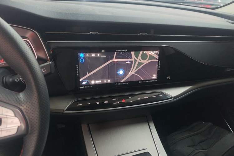 Used CHANGAN OSHAN X7 2021 1.5T Automatic Luxury Model Audio And AC Panel