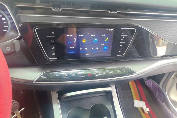 Used CHANGAN OSHAN X7 2021 1.5T Manual Luxury Version Audio And AC Panel