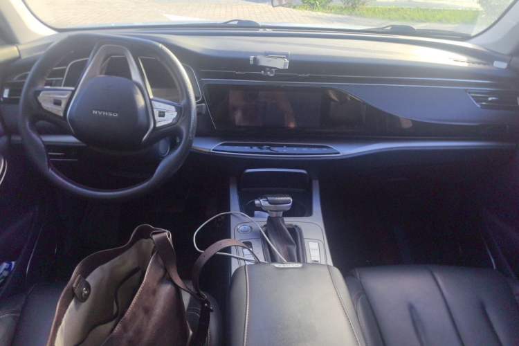 Used CHANGAN OSHAN X7 2021 1.5T Automatic Luxury Model Center Console