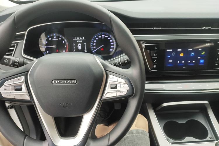 Used CHANGAN OSHAN X7 2021 1.5T Manual Comfort Model Center Console