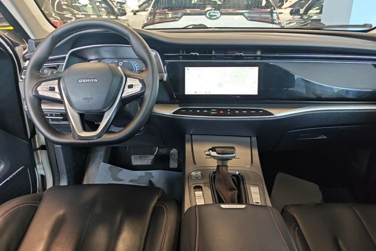 Used CHANGAN OSHAN X7 2021 1.5T Automatic Luxury Model Center Console