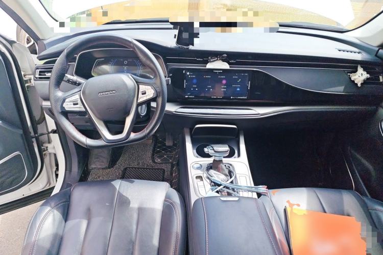 Used CHANGAN OSHAN X7 2021 1.5T Automatic Luxury Model Center Console
