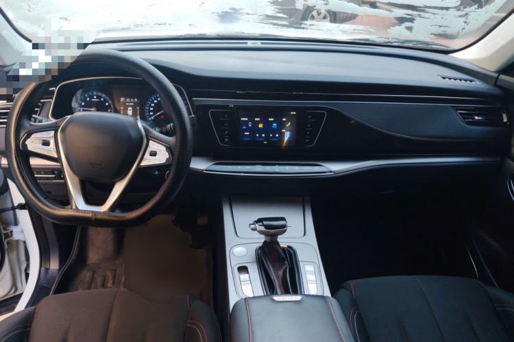 Used CHANGAN OSHAN X7 2021 1.5T Automatic Elite Edition Center Console