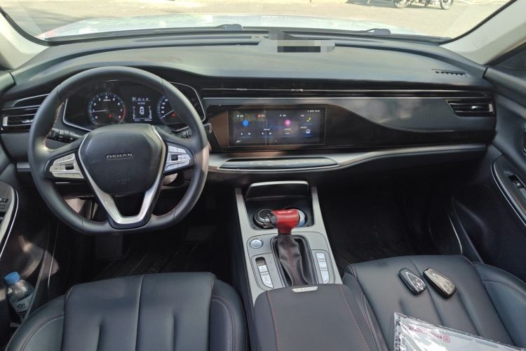 Used CHANGAN OSHAN X7 2021 1.5T Automatic Luxury Version Center Console