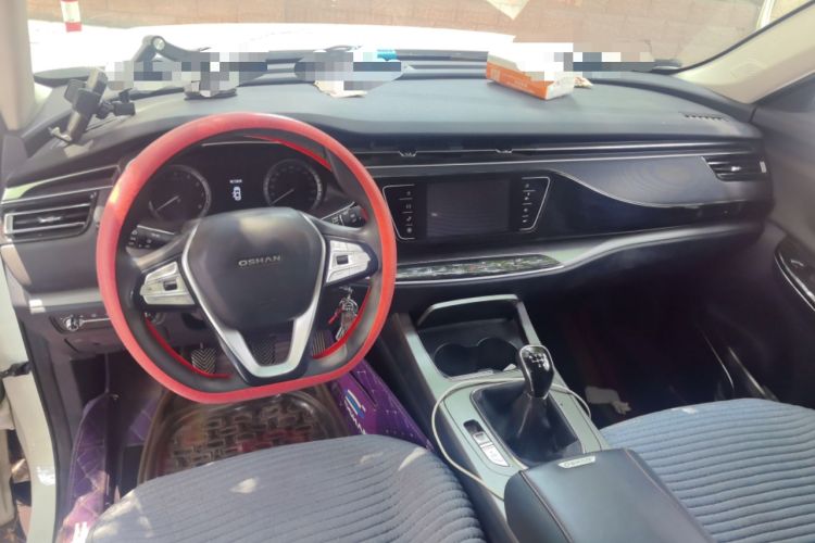 Used CHANGAN OSHAN X7 2021 1.5T Manual Luxury Version Center Console
