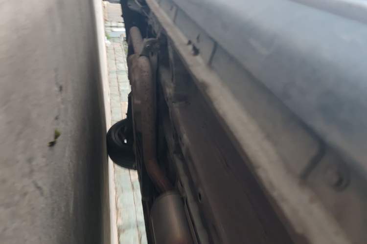 Used CHANGAN OSHAN X7 2021 1.5T Automatic Luxury Model Chassis Front Right