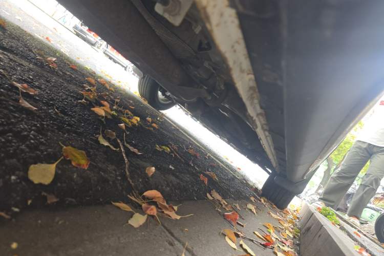 Used CHANGAN OSHAN X7 2021 1.5T Manual Comfort Model Chassis Rear Right