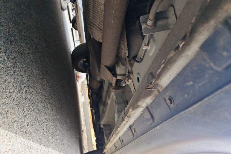 Used CHANGAN OSHAN X7 2021 1.5T Automatic Luxury Model Chassis Rear Right