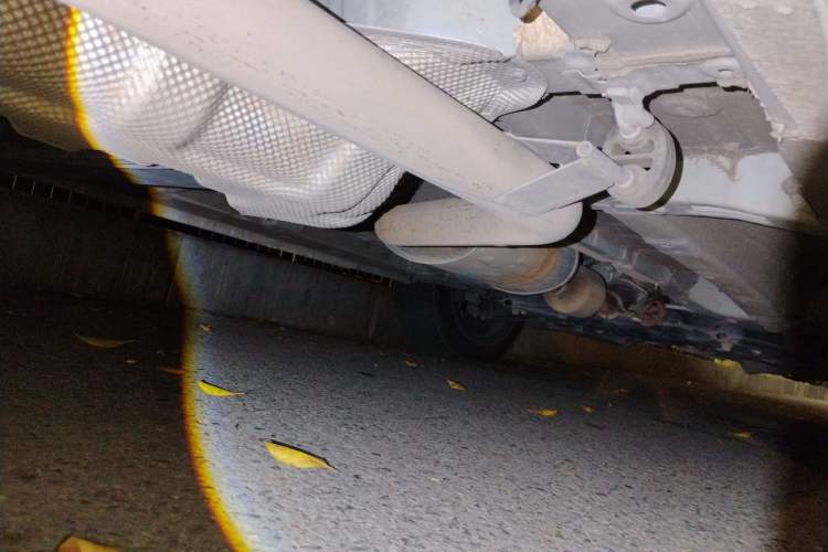 Used CHANGAN OSHAN X7 2021 1.5T Automatic Luxury Model Chassis Rear Right