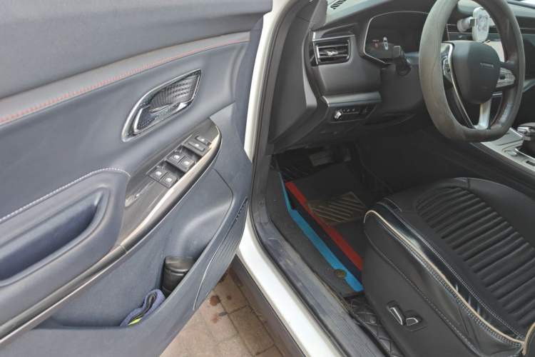 Used CHANGAN OSHAN X7 2021 1.5T Automatic Luxury Model Driver Seat