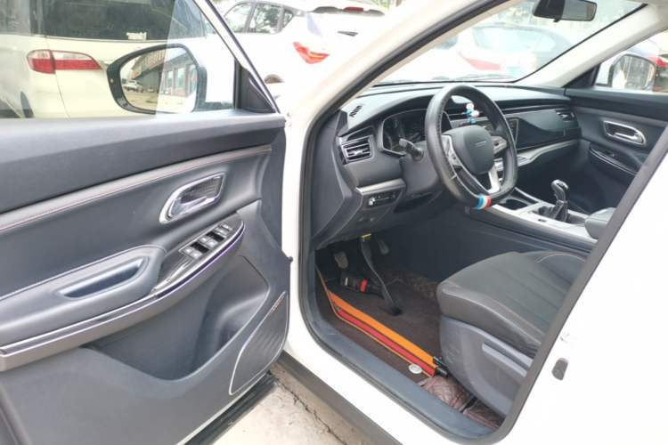 Used CHANGAN OSHAN X7 2021 1.5T Manual Comfort Model Driver Seat