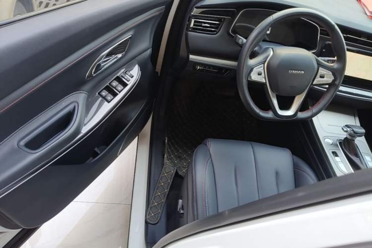 Used CHANGAN OSHAN X7 2021 1.5T Automatic Luxury Model Driver Seat