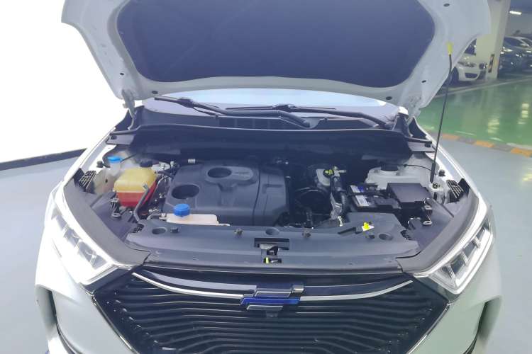 Used CHANGAN OSHAN X7 2021 1.5T Automatic Luxury Model Engine Bay