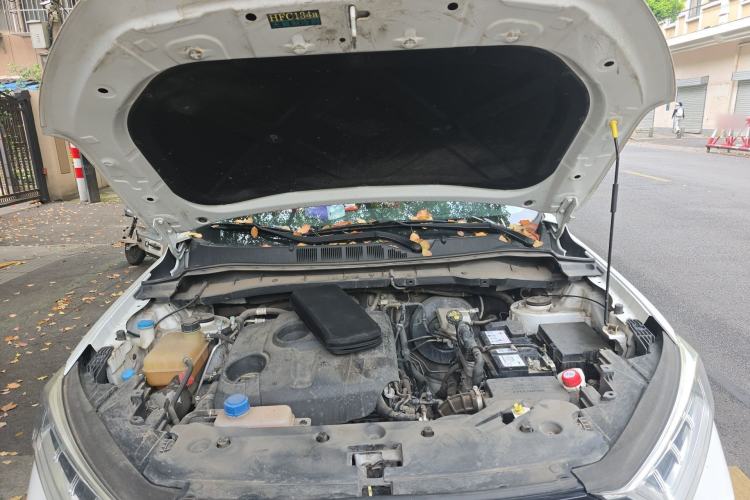 Used CHANGAN OSHAN X7 2021 1.5T Manual Comfort Model Engine Bay