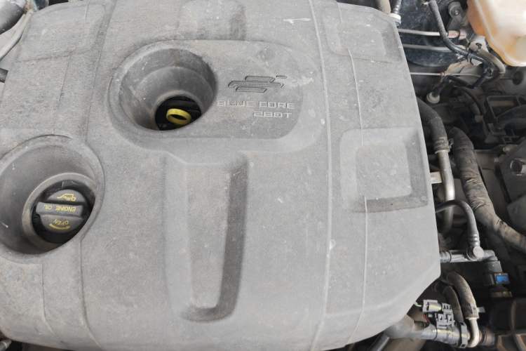 Used CHANGAN OSHAN X7 2021 1.5T Automatic Luxury Model Engine Bay