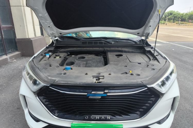 Used CHANGAN OSHAN X7 2021 1.5T Automatic Pilot Version Engine Bay