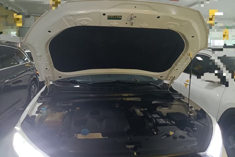 Used CHANGAN OSHAN X7 2021 1.5T Automatic Luxury Version Engine Bay