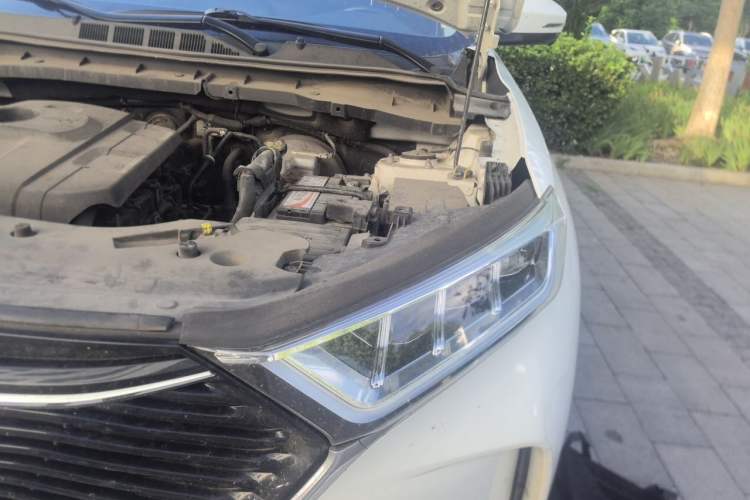 Used CHANGAN OSHAN X7 2021 1.5T Automatic Luxury Model Engine Bay Left