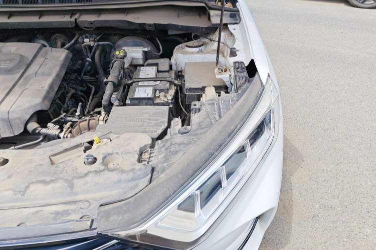 Used CHANGAN OSHAN X7 2021 1.5T Automatic Luxury Model Engine Bay Left