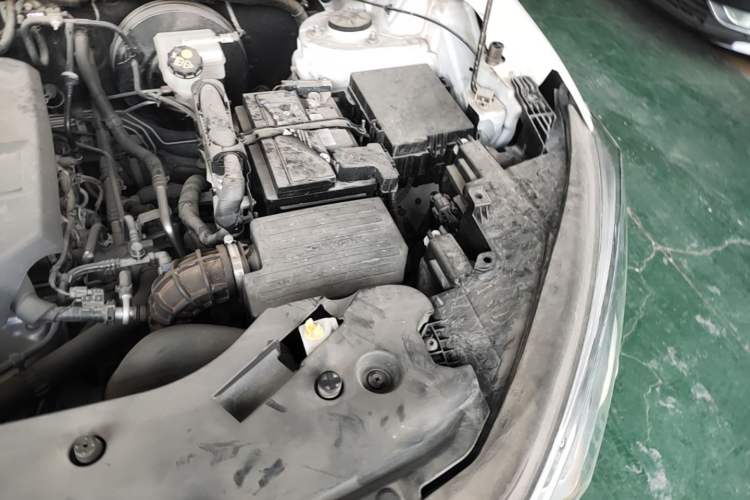 Used CHANGAN OSHAN X7 2021 1.5T Automatic Luxury Version Engine Bay Left