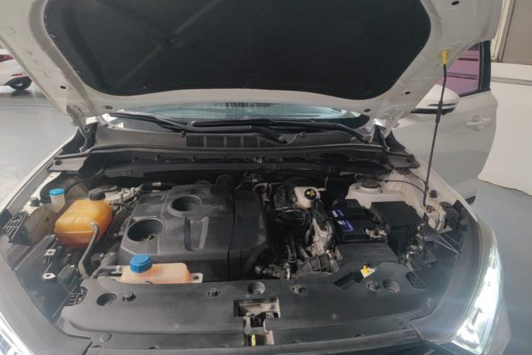 Used CHANGAN OSHAN X7 2021 1.5T Automatic Luxury Model Engine Bay