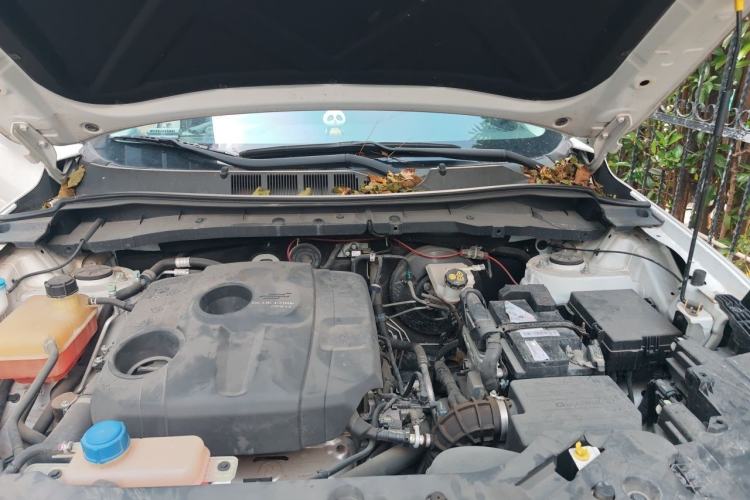 Used CHANGAN OSHAN X7 2021 1.5T Automatic Luxury Model Engine Bay