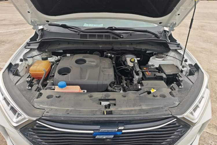 Used CHANGAN OSHAN X7 2021 1.5T Automatic Luxury Model Engine Bay