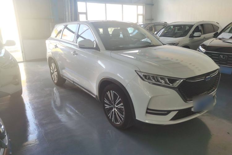 Used CHANGAN OSHAN X7 2021 1.5T Manual Luxury Version Exterior 2