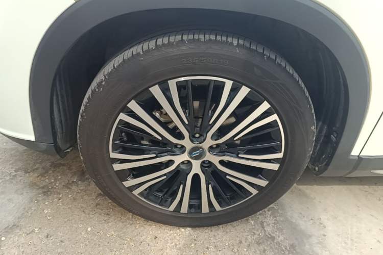 Used CHANGAN OSHAN X7 2021 1.5T Manual Luxury Version Exterior 4