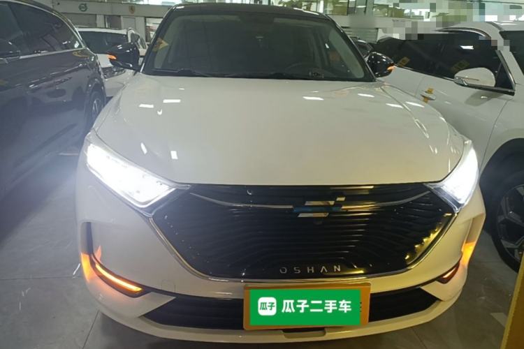 Used CHANGAN OSHAN X7 2021 1.5T Automatic Luxury Version Front