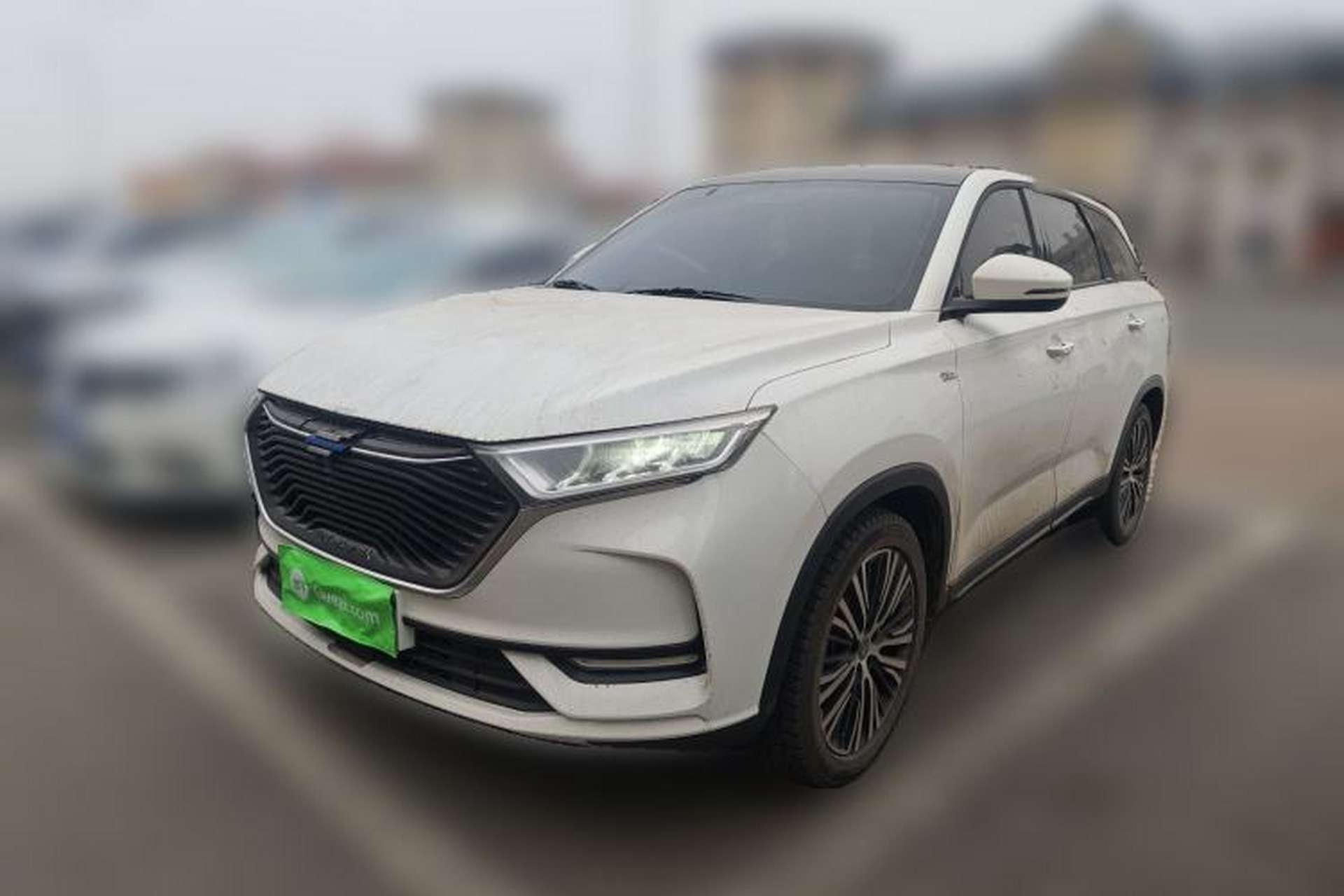 Used CHANGAN OSHAN X7 2021 1.5T Automatic Luxury Version Front Left 45 Deg