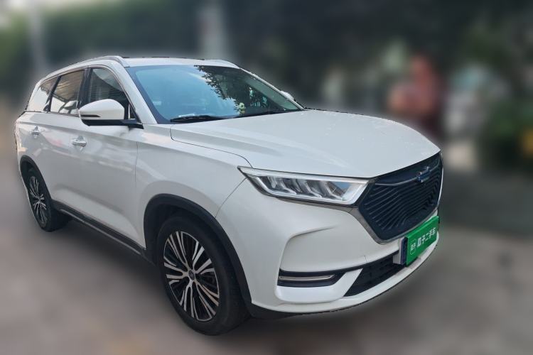 Used CHANGAN OSHAN X7 2021 1.5T Automatic Luxury Model Front Right 45 Deg