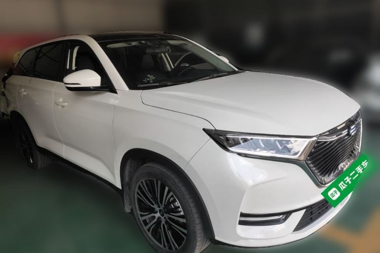 Used CHANGAN OSHAN X7 2021 1.5T Automatic Luxury Version Front Right 45 Deg